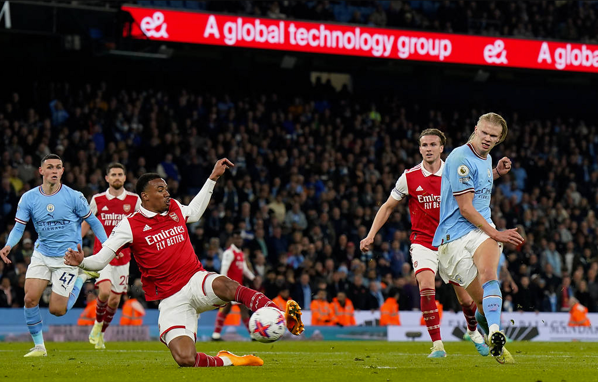 九游体育-关于巴黎圣日耳曼训练开放日;转会期刷新队史纪录引欢呼;社区盾在即;赛季目标并未改变的信息