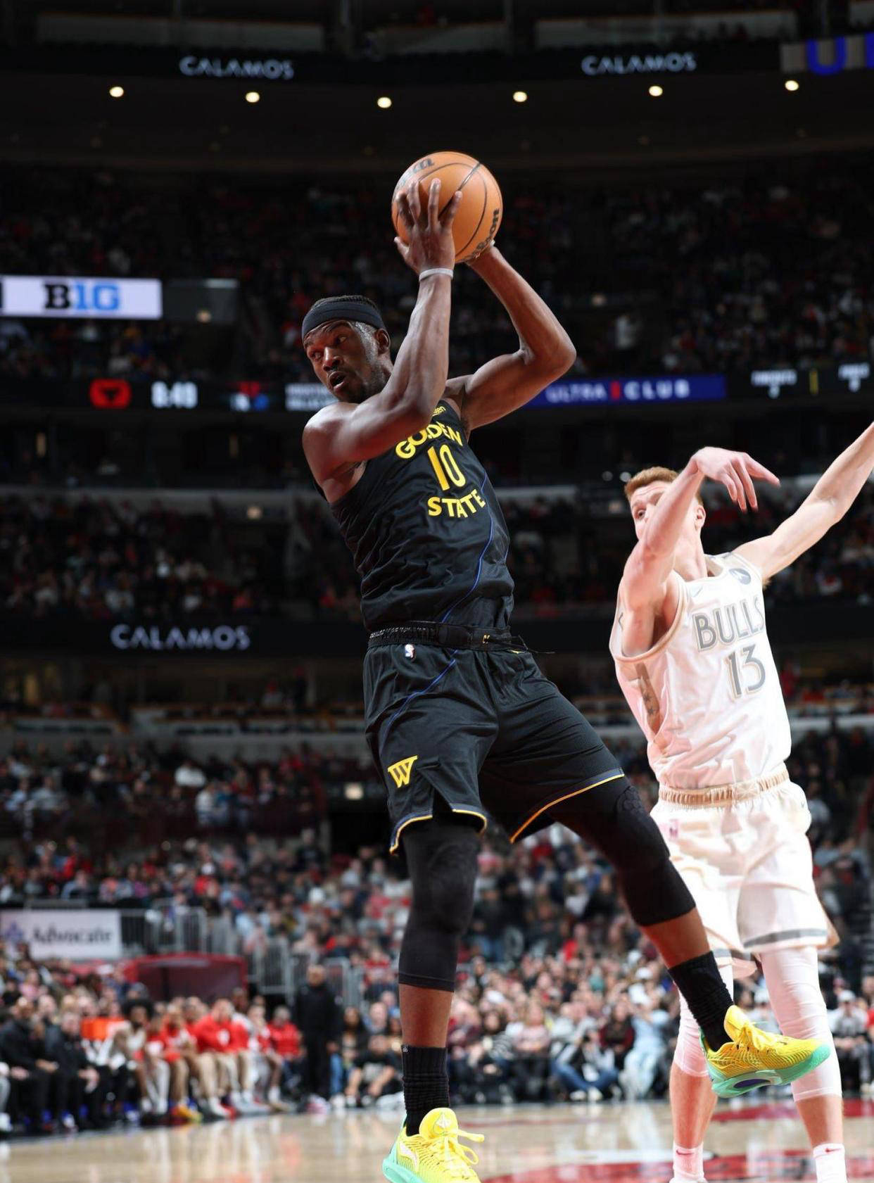 九游体育-巴特勒迎来十二赛季高光表现，独行侠球迷沸腾！的简单介绍